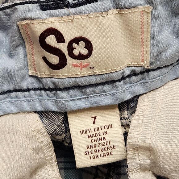 SO Brand Juniors Shorts • Size 7 • Plaid Print • Casual - Picture 3 of 5